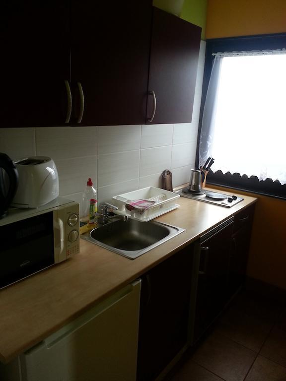 Nádor Apartman Apartamento Balatonlelle Habitación foto