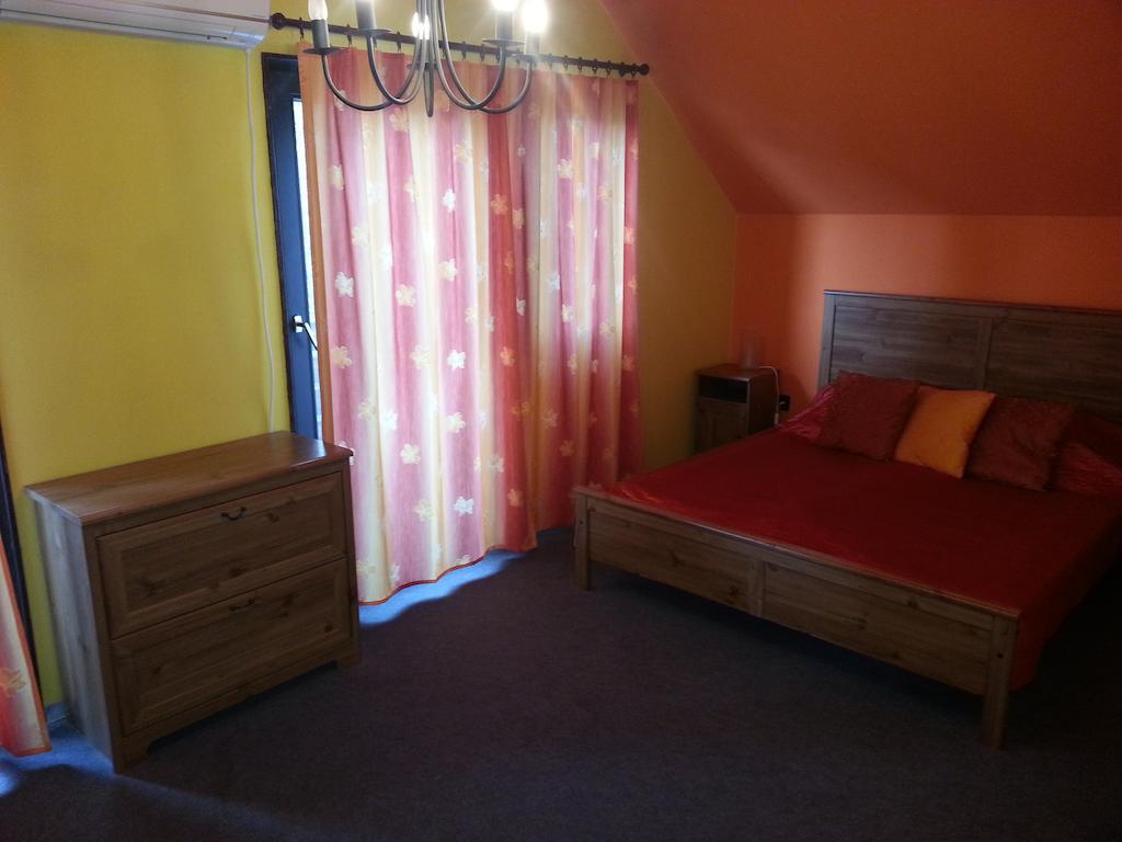Nádor Apartman Apartamento Balatonlelle Habitación foto
