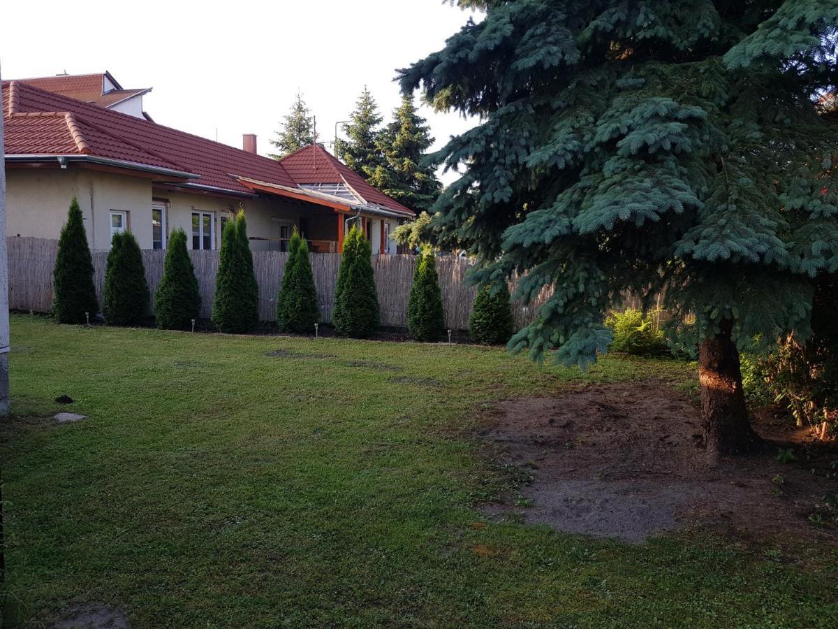 Nádor Apartman Apartamento Balatonlelle Exterior foto